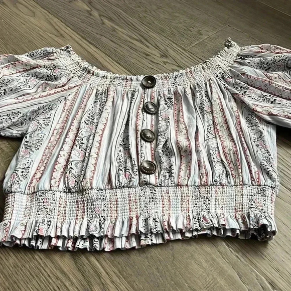 🌸4/$30🌸rebellion Again | Boho Off The Shoulder Paisley And Floral Crop Top - Picture 2 of 10